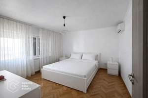 Apartament 3 camere modern, zona Bou Rosu - imagine 3