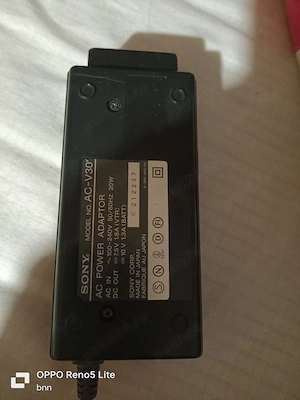 Incarcator Sony pentru acumulator camera video HI8