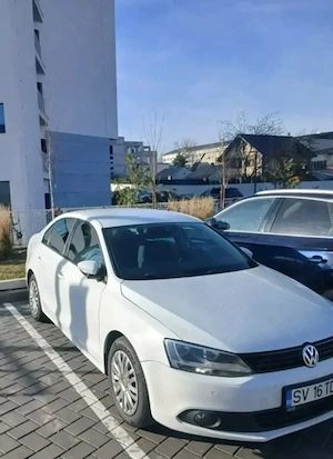 Inchiriez Volkswagen Jetta pentru Uber Bolt