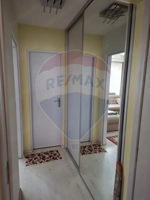 Apartament cu 3 camere de închiriat - imagine 8