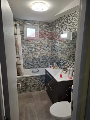 Apartament cu 3 camere de închiriat - imagine 9