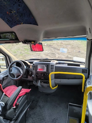 Vând Mercedes Sprinter 8+1 model 906 - imagine 8