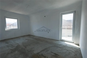 Casa spatioasa cu etaj si curte  #238;n Ghimbav - imagine 13