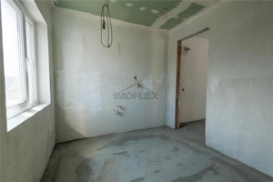 Casa spatioasa cu etaj si curte  #238;n Ghimbav - imagine 15