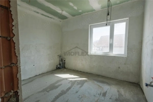 Casa spatioasa cu etaj si curte  #238;n Ghimbav - imagine 16