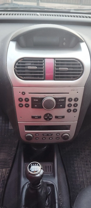 Opel Corsa an 2006 motor 1.2 benzină euro 4 - imagine 2