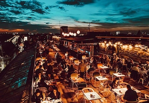 Prime Mixed-Use Investment   Unirii Square | 10%+ Yield Potential |  6M Stabilized Value