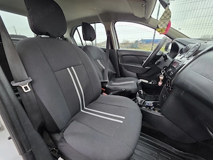 Dacia Logan 1.0 sCe 72cp 2018 - imagine 5