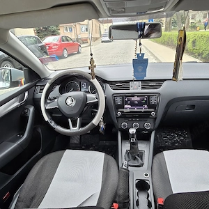 skoda octavia  - imagine 2