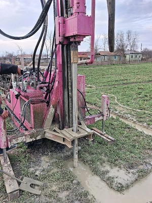 Foraje puturi de apa Manuale sau Mecanizate