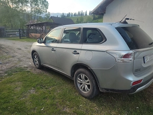 Mitsubishi outlander - imagine 4