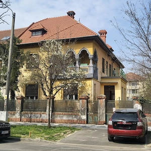 Proprietate rară ultracentrală   vilă interbelică neo-românească Bd. C.D. Loga, Timișoara , Romania