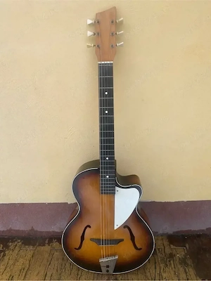 chitara archtop Egmond Lucky 7