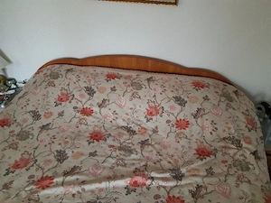 vând pat cu saltea de 160x200cm culoare cires - imagine 4