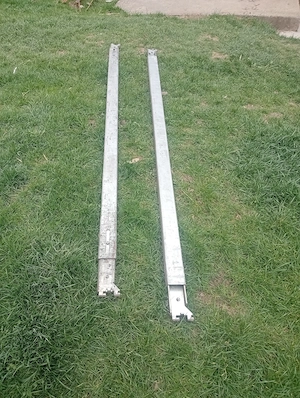 Vând 10 bare de asigurat marfa 