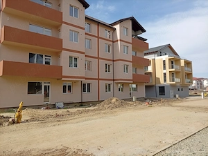 Construim apartamente cu 2 si 3 camere in Com Giroc jud Timis