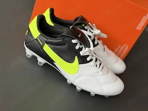Ghete Fotbal nike premier III noi Marime 39