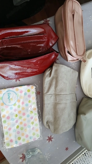 Vand genti port-fard   cosmetice 