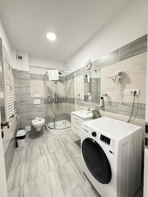 Regim Hotelier Palas MALL muncitori firme persoane fizice - imagine 2