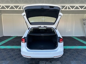 Volkswagen Passat SW 1.6 Diesel 120 CP An 2017 - imagine 11