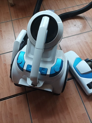 Aspirator fara sac KOENIG