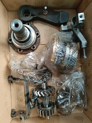 cutie de viteze t5 motor 2000 an 2013 defectă  - imagine 3