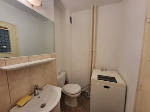 Inchiriez apartament 2 camere decomandat central langa McDonald's - imagine 8