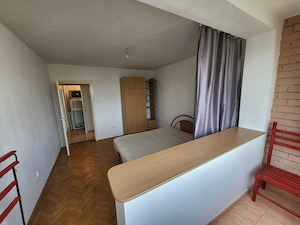 Inchiriez apartament 2 camere decomandat central langa McDonald's - imagine 12