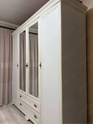 Dulap cu 4 usi si 2 sertare 