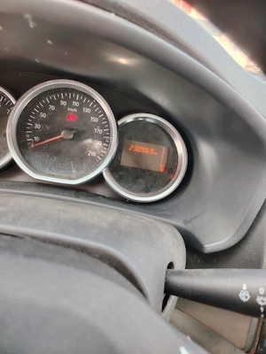 Dacia Logan 1.5 DCI an 2020 - imagine 5