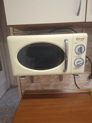 microunde cu aspect retro