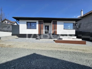 Casa individuala pe un singur nivel - zona linistita si retrasa