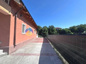 CASĂ cu teren 900 mp – ROZNOV, județul Neamț - imagine 2