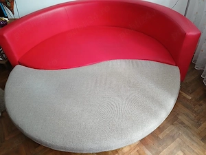 Vând canapea deosebita, culoare roșie. - imagine 3