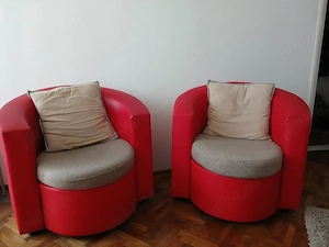 Vând canapea deosebita, culoare roșie. - imagine 4