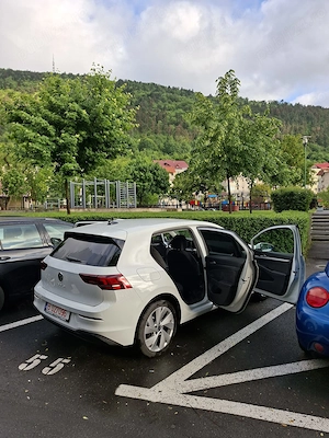 VW Golf 8 Advanced, inmatriculat 09.2025, 1.5 TSI, 6000 km, stare impecabila - imagine 2