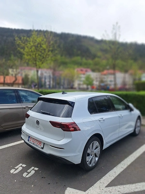 VW Golf 8 Advanced, inmatriculat 09.2025, 1.5 TSI, 6000 km, stare impecabila - imagine 5