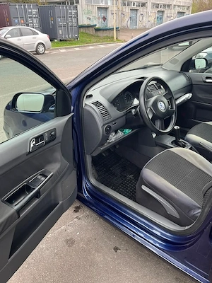 VW Polo 1.4 16V, AC funcțional, întreținută, fără probleme, 2 seturi roți, baterie nouă 2025 - imagine 7