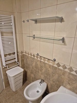 Apartament 2 camere, mobilat, utilat +balcon mobilat+parcare Racadau - imagine 8