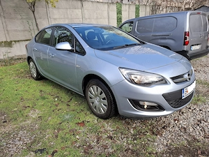 Opel Astra J - imagine 3