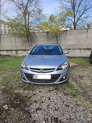 Opel Astra J - imagine 2