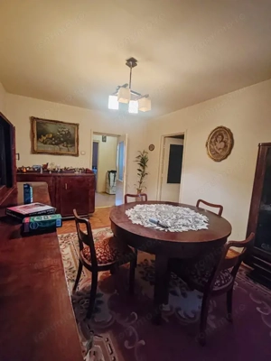 Apartament 4 camere decomandat, etaj 2, zonă excelentă – Sf. Ioan - imagine 2