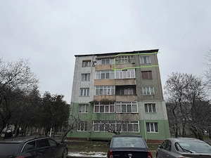 apartament 47 mp +balcon - imagine 2