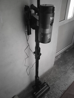 vând aspirator Beko stare foarte bună folosit de trei ori  - imagine 2