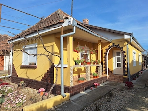 Casa de vanzare in Turulung  - imagine 2