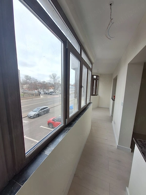 3 camere decomandate  Baia Comunala   etajul 1 - imagine 8