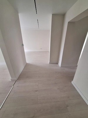 3 camere decomandate  Baia Comunala   etajul 1 - imagine 6