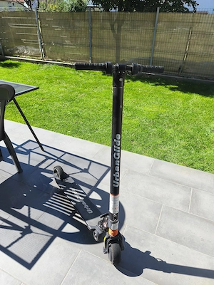 Vand trotineta electrica