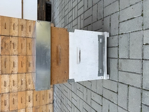 Vand stupi de albine din lemn, 10 rame, cu magazie 1 2 + accesorii