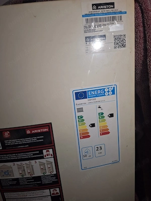 Vând centrala apartament ariston